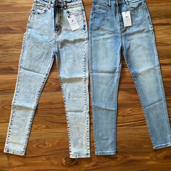 High rise skinny jeans new with tags - Picture 3 of 6